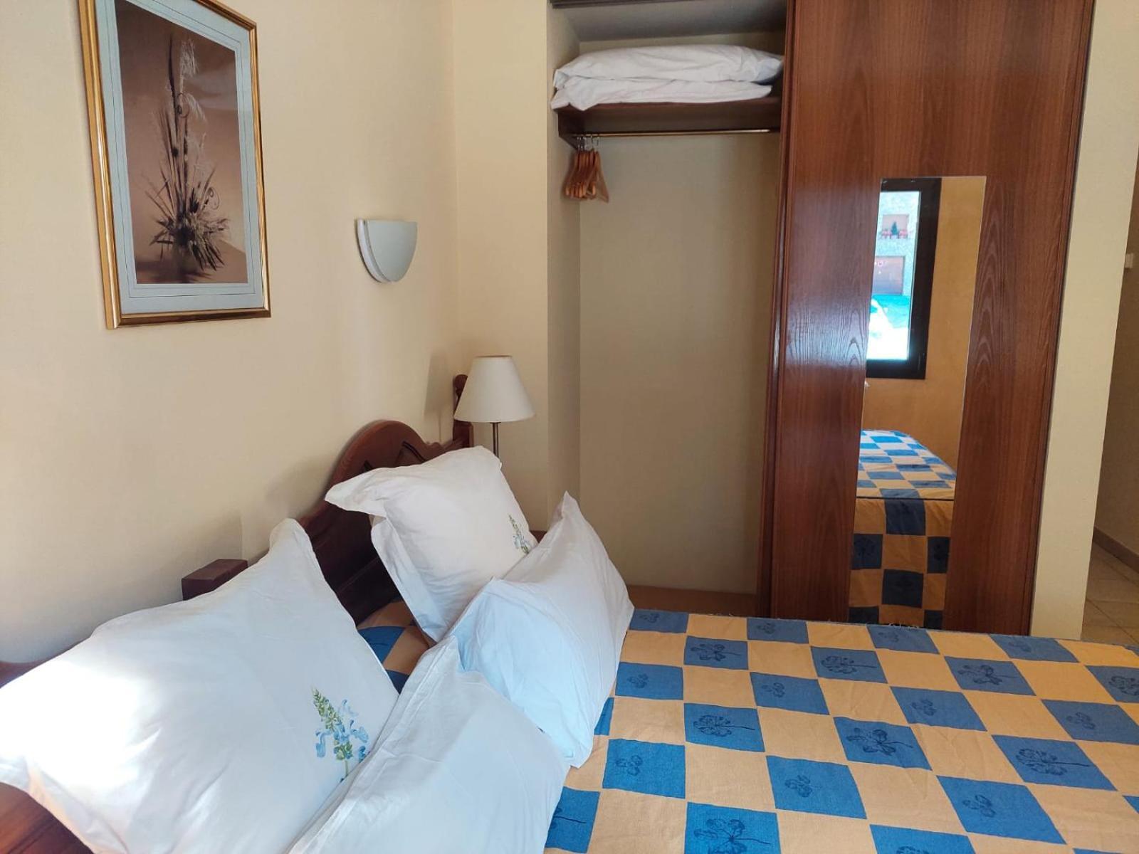 Hotel Sucara La Cortinada Esterno foto