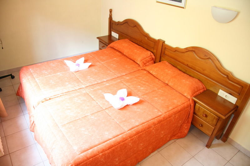 Hotel Sucara La Cortinada Esterno foto