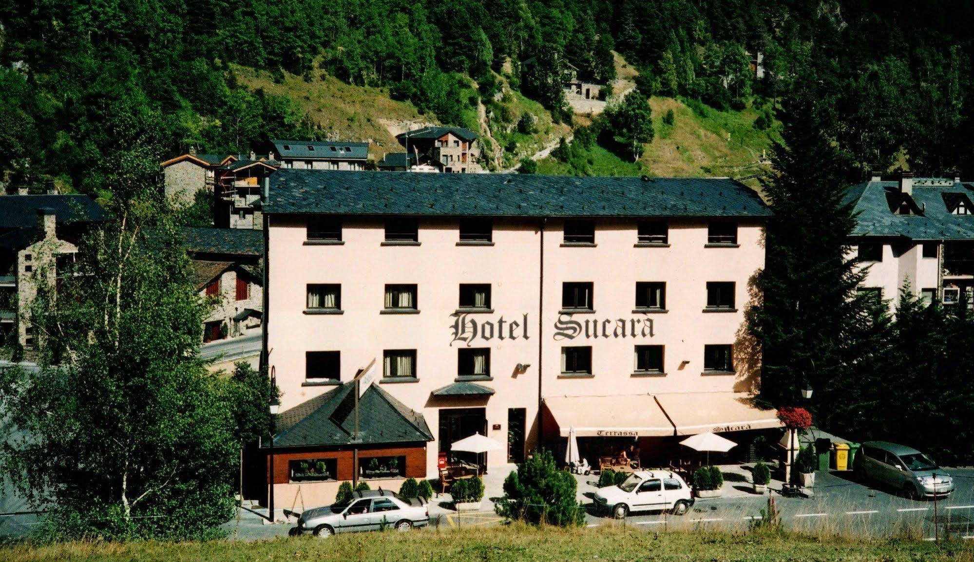 Hotel Sucara La Cortinada Esterno foto
